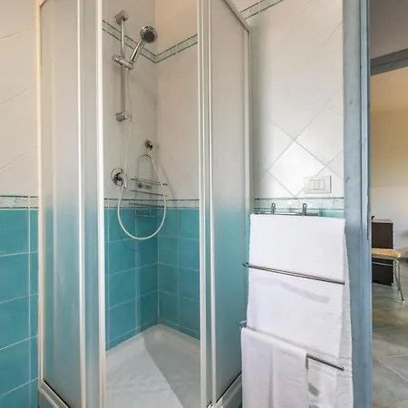 Sunrise Apartment *